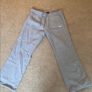 Grey Nike Bootcut sweatpants barley been worn